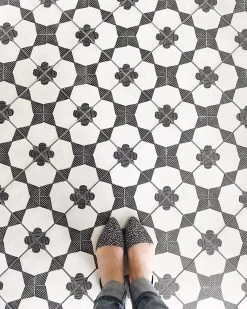 Enchante 8-in X 8-in Decorative Field Tile In Moderno (11.61 SqFt/Ctn) -Flooring Specialty Store c879846c 906e 4595 b8a3 fc2abde4c614 1.4943e601636e329bcb2bef9da40f5c72 1800x1800