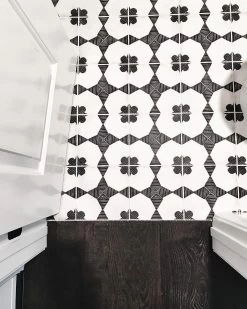 Enchante 8-in X 8-in Decorative Field Tile In Moderno (11.61 SqFt/Ctn)